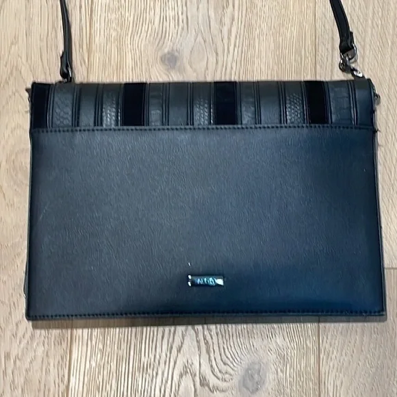 Aldo Women Black Clutch - Picture 4 of 7